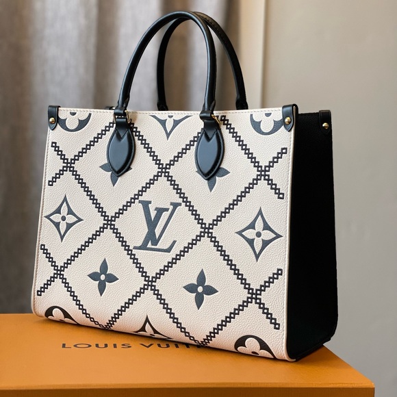 Louis Vuitton Handbags - SOLD Louis Vuitton Onthego MM - Crème/Black - NEW